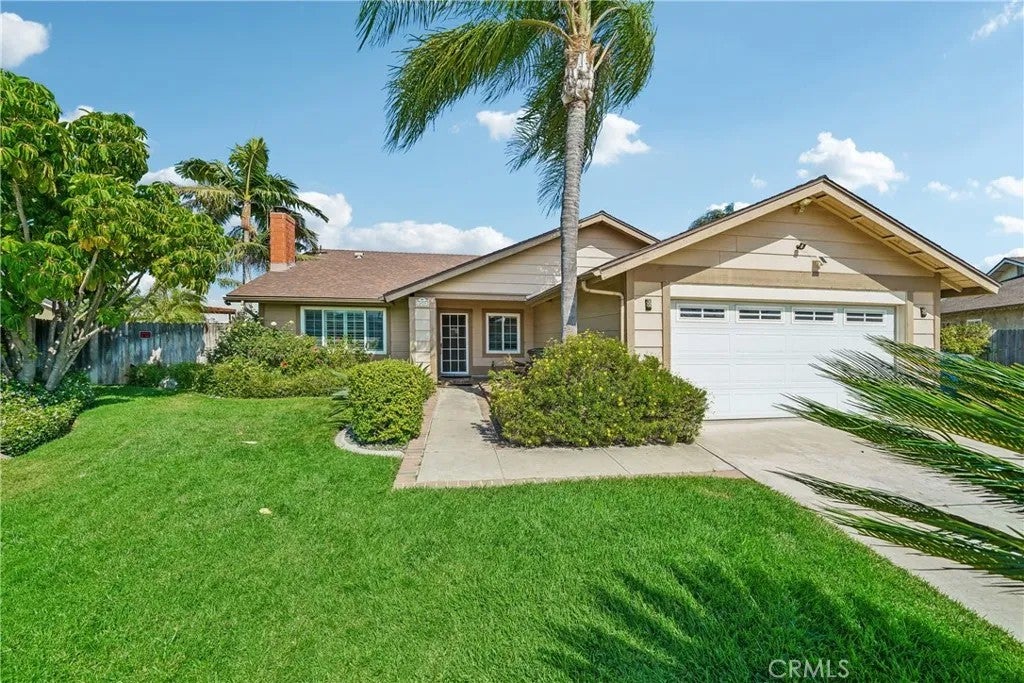 1479 Doral Court — photo