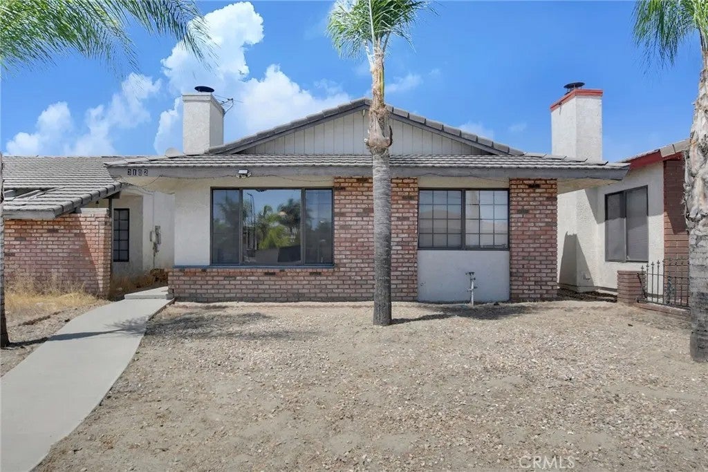 3102 W Devonshire Avenue — photo