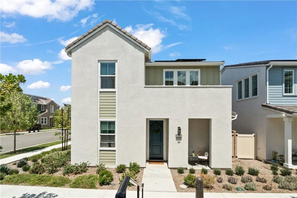 4044 Summer Way — photo