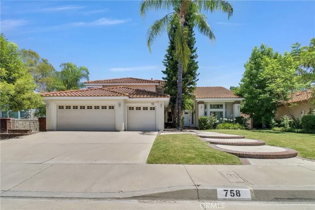 758 Trotter Court — photo