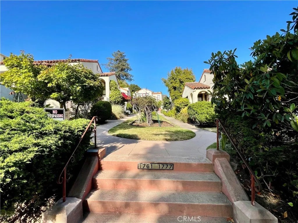 Home in Berkeley, CA 94709 — photo 2