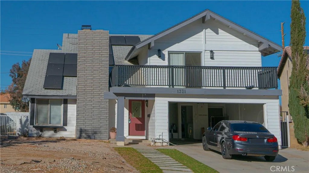 1321 E Lingard Street — photo