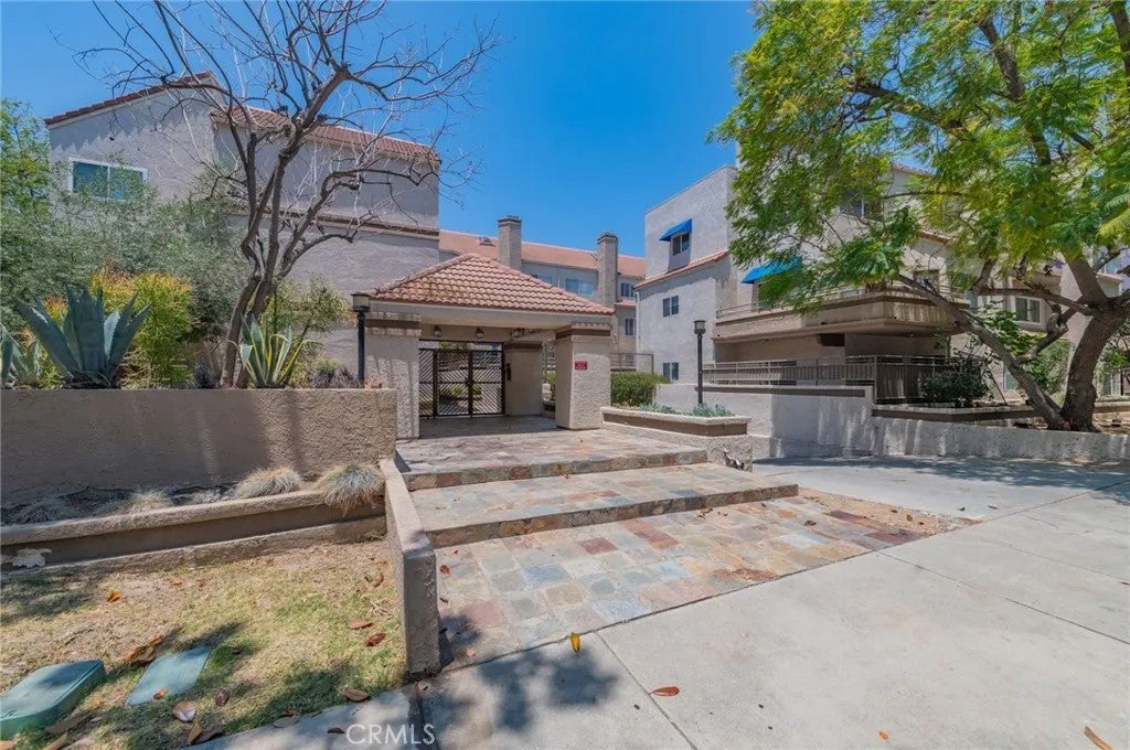 501 E Del Mar Boulevard 312 — photo