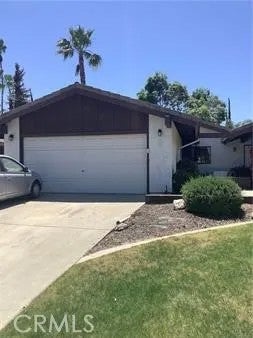 6904 Ranch House — photo