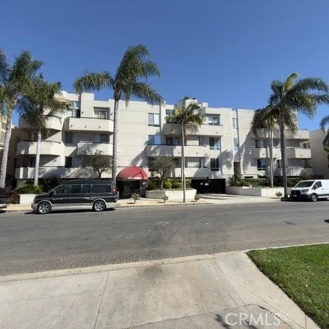 1240 S Corning 108 — photo