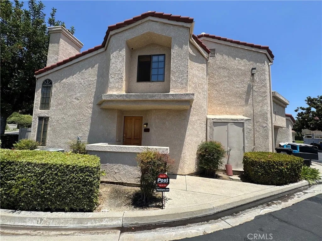 2837 Onyx — photo