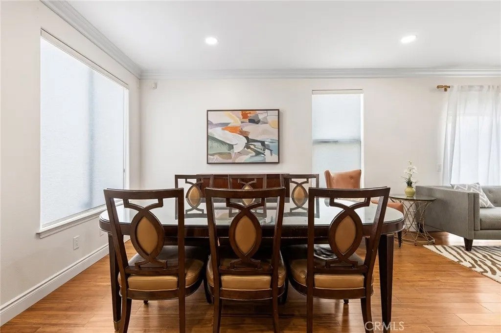 1116 W Huntington Dr D — photo