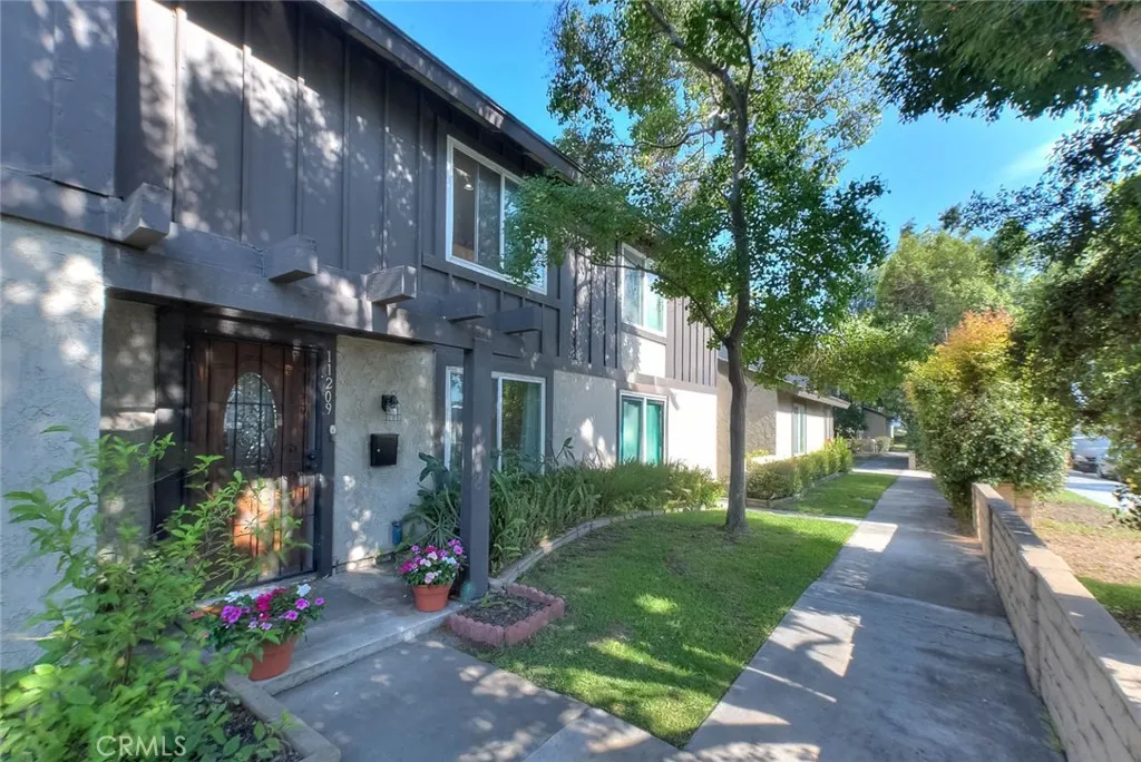 11209 Lambert, Stanton, CA 90680 — photo 3