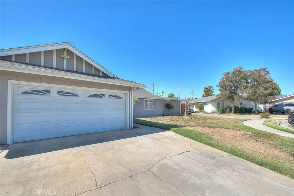 8723 Larkin Court, Riverside, CA 92503 — photo 2