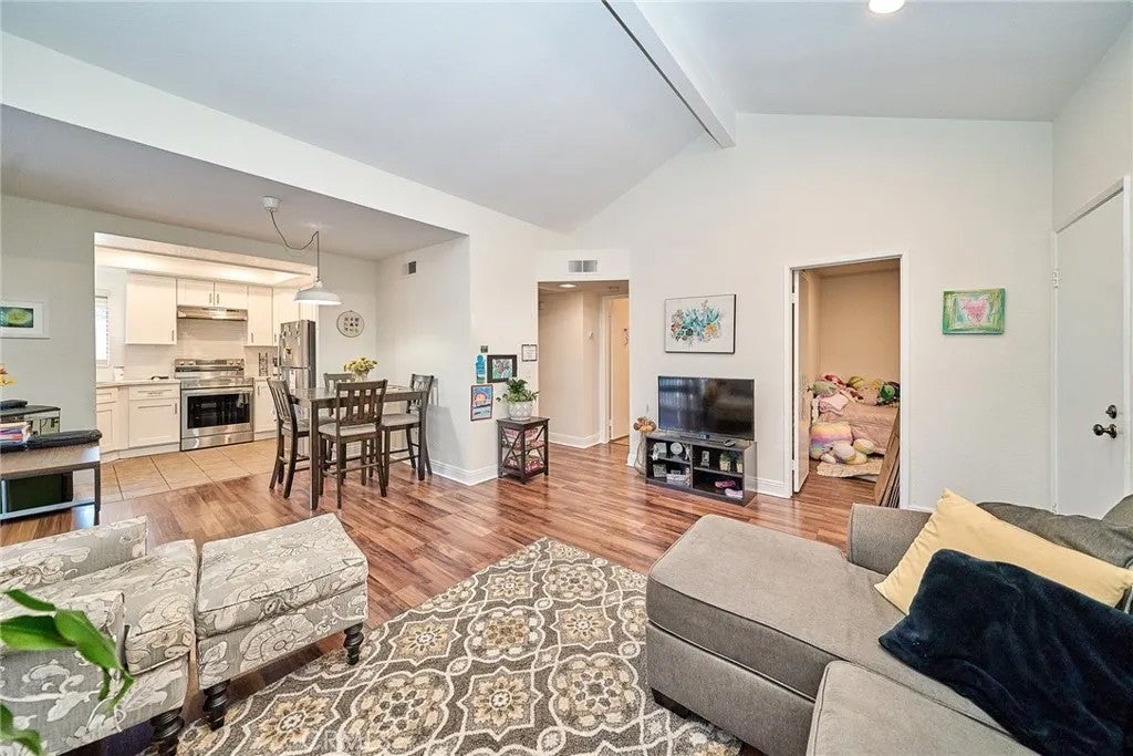 22790 Lakeway Drive 458 — photo