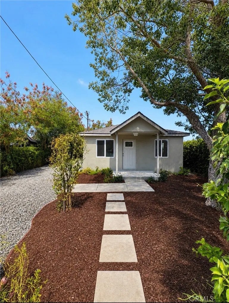 11184 Adella Street — photo
