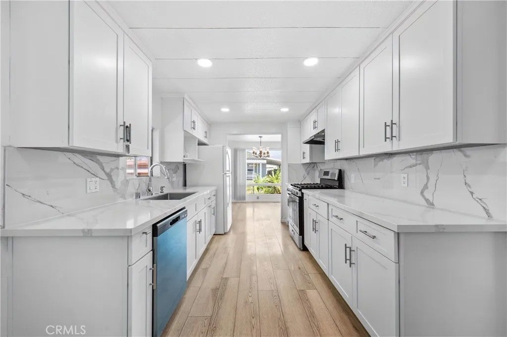 1205 W Cypress St 146 — photo
