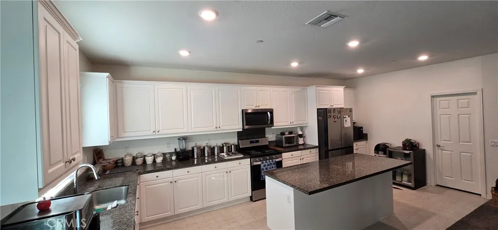 8221 Muir Lane, Riverside, CA 92507 — photo 3