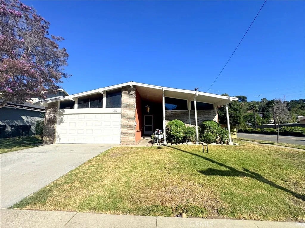 3528 Castle Rock Road — photo