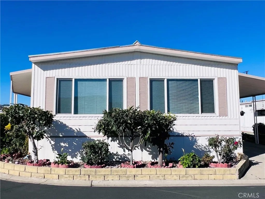 1441 S Paso Real 306 — photo