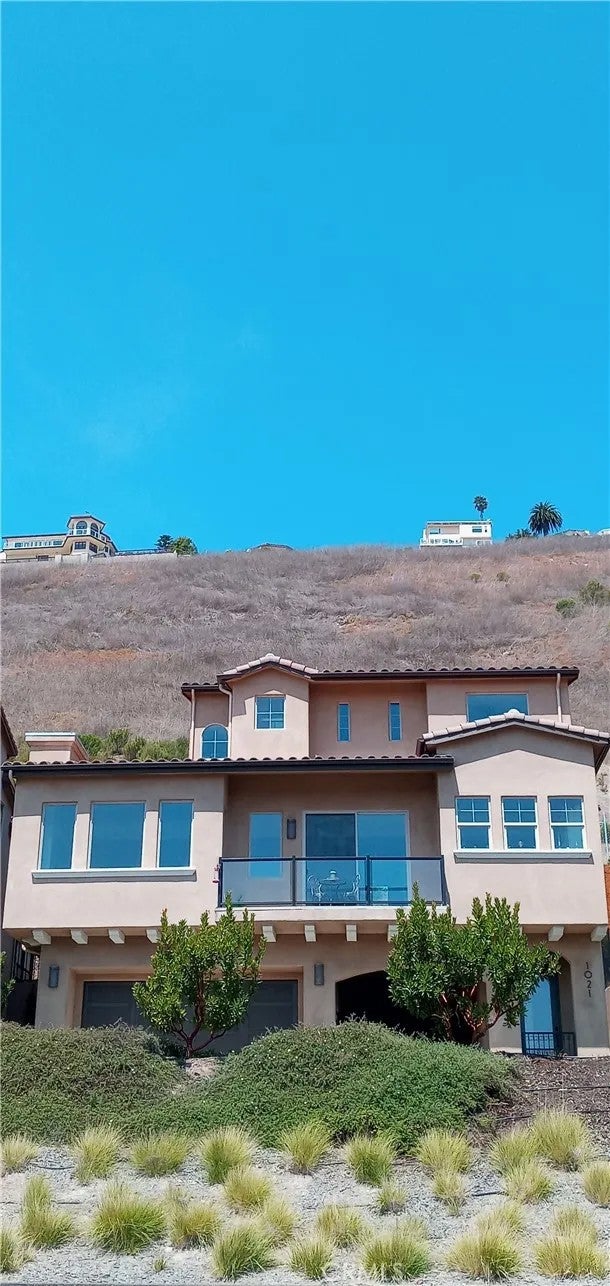 1021 Canyon Lane — photo