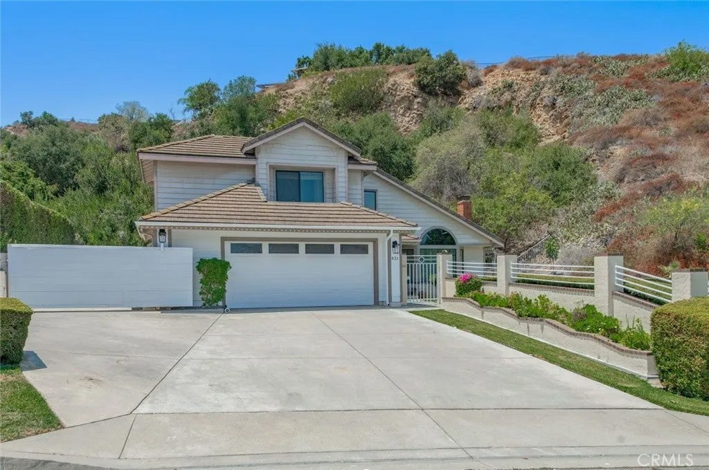 931 Heritage Drive — photo