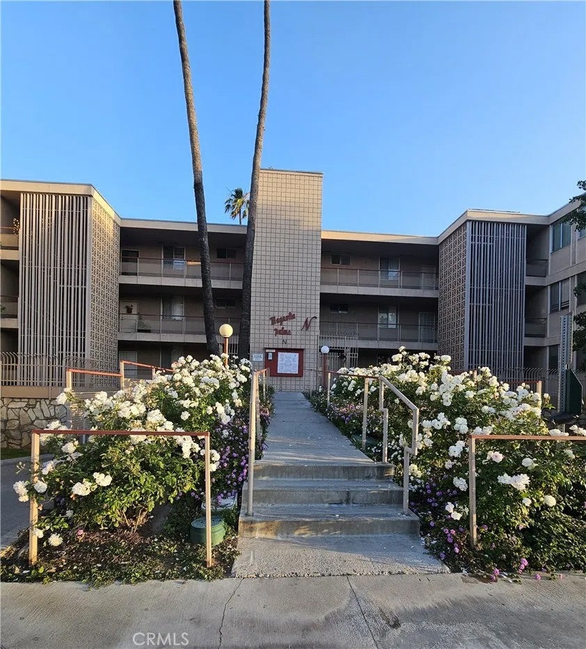 6979 Palm N141 — photo