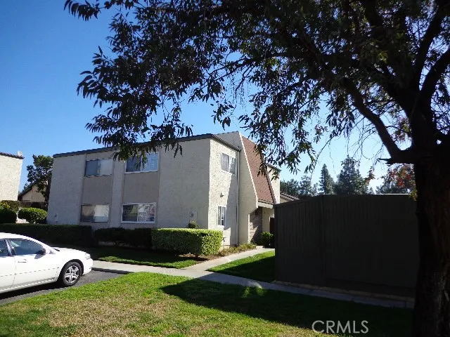 6234 Avenue Juan Diaz — photo