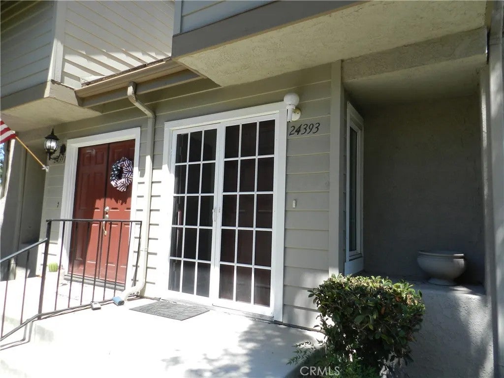24393 Hillsdale 18 — photo