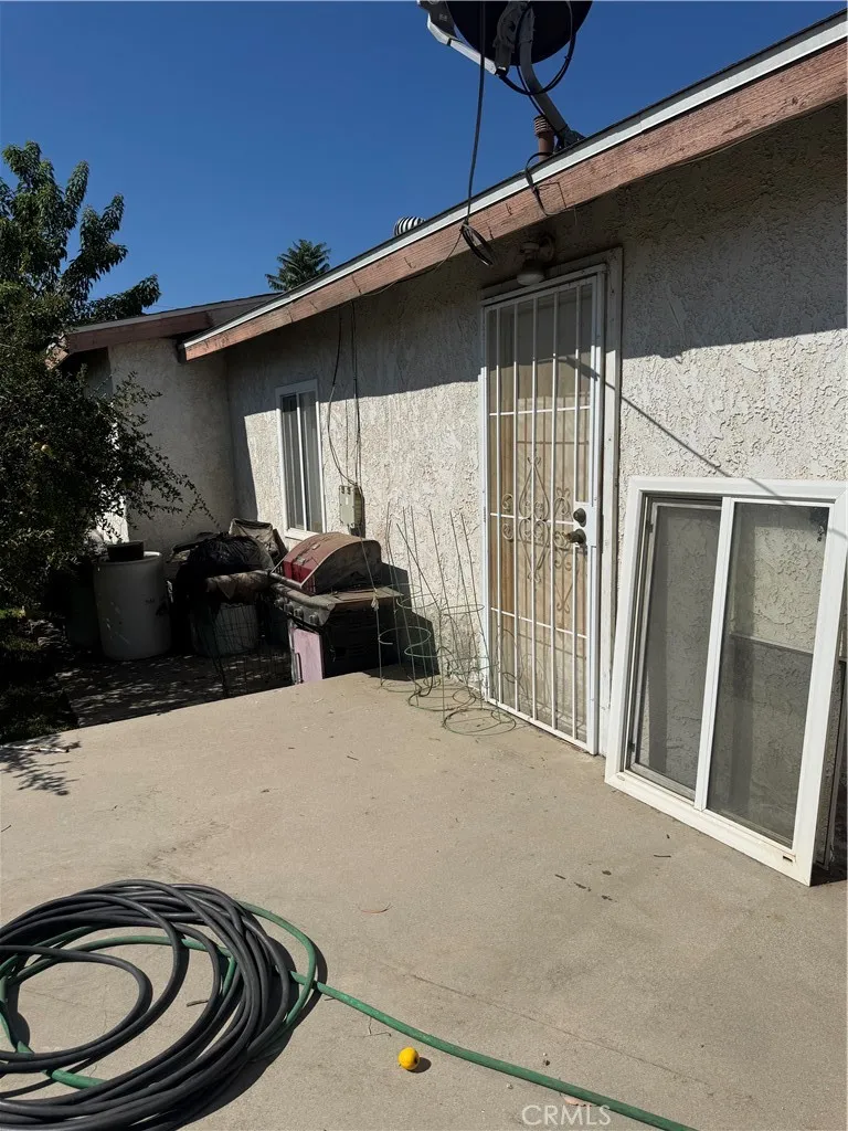 174 E 11th, Perris, CA 92570 — photo 3