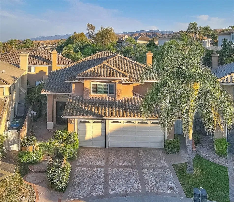 6147 Geanie Court — photo