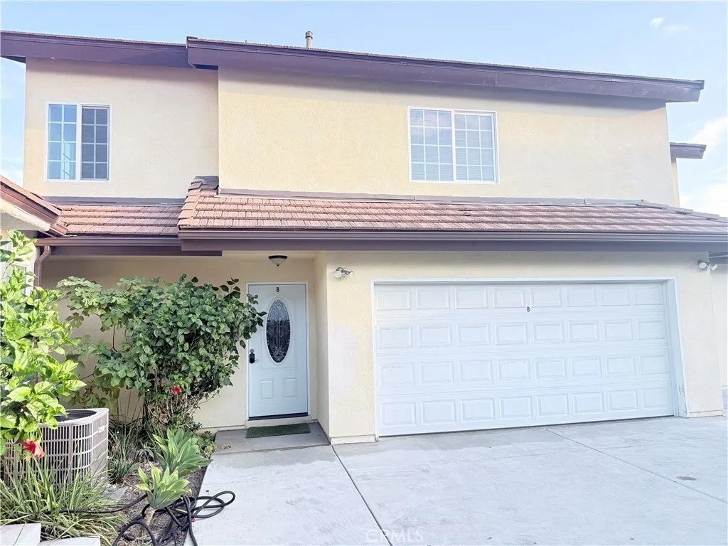 6733 Temple City B — photo