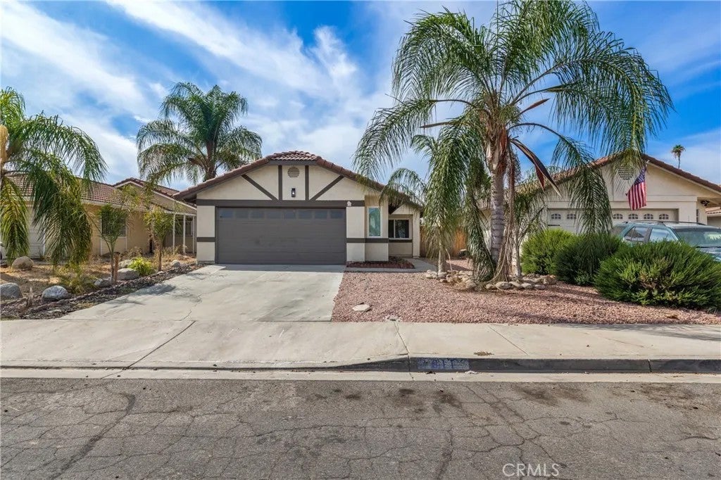 811 Don Drive — photo