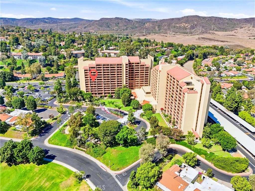 24055 Paseo Del Lago 762 — photo