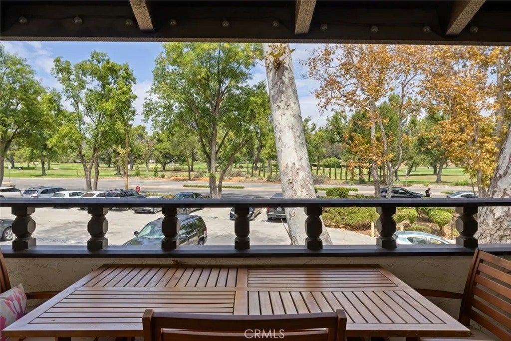 31584 Agoura Road 4 — photo