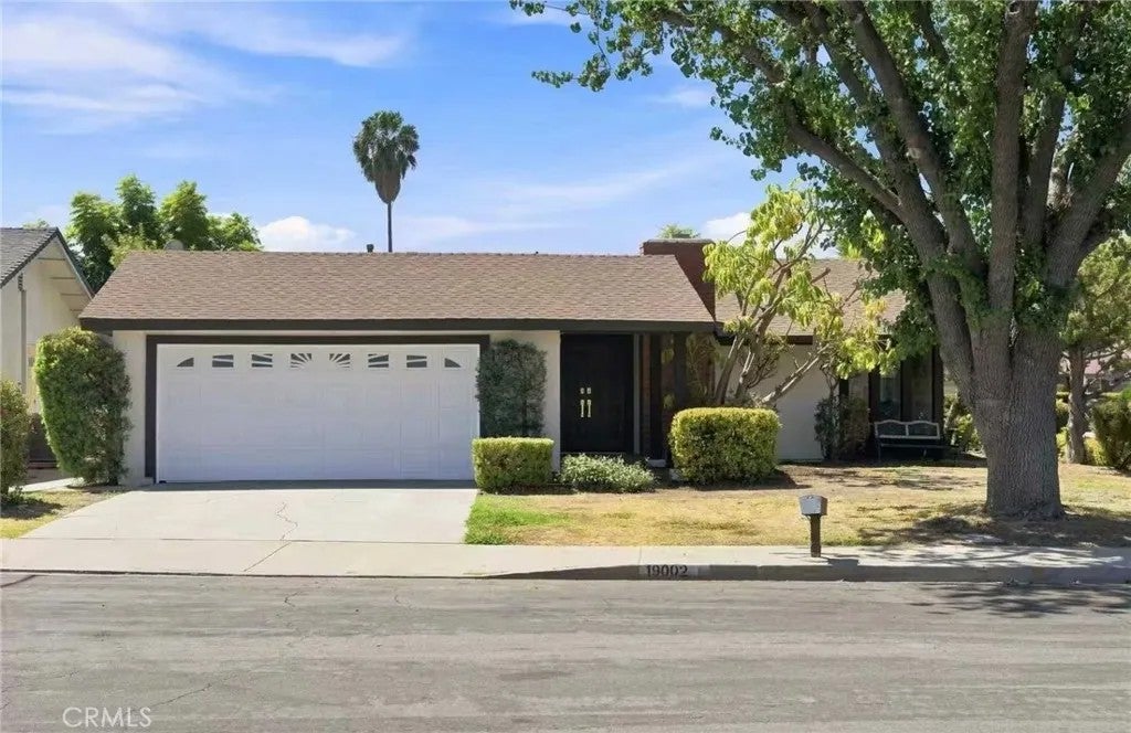 19002 Montell Court — photo