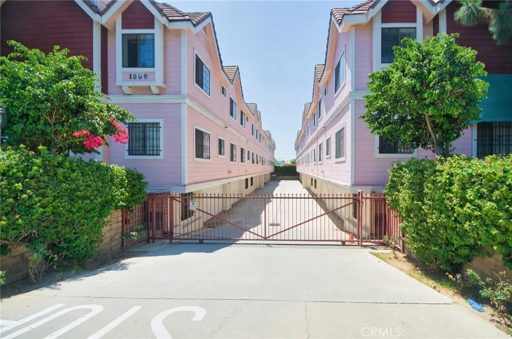 1505 S Atlantic Unit C — photo
