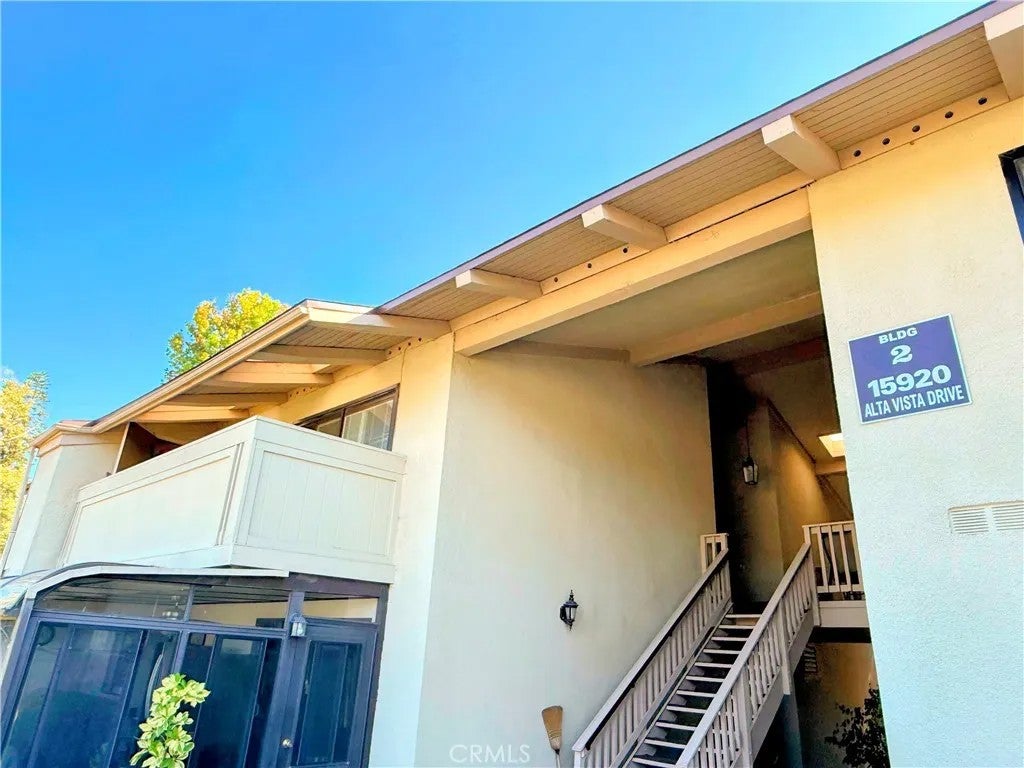 15920 Alta Vista F — photo