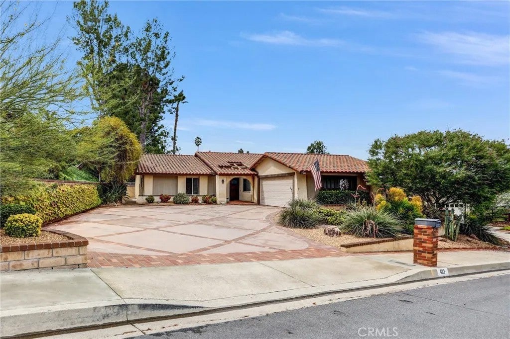 423 N Rock River Drive — photo