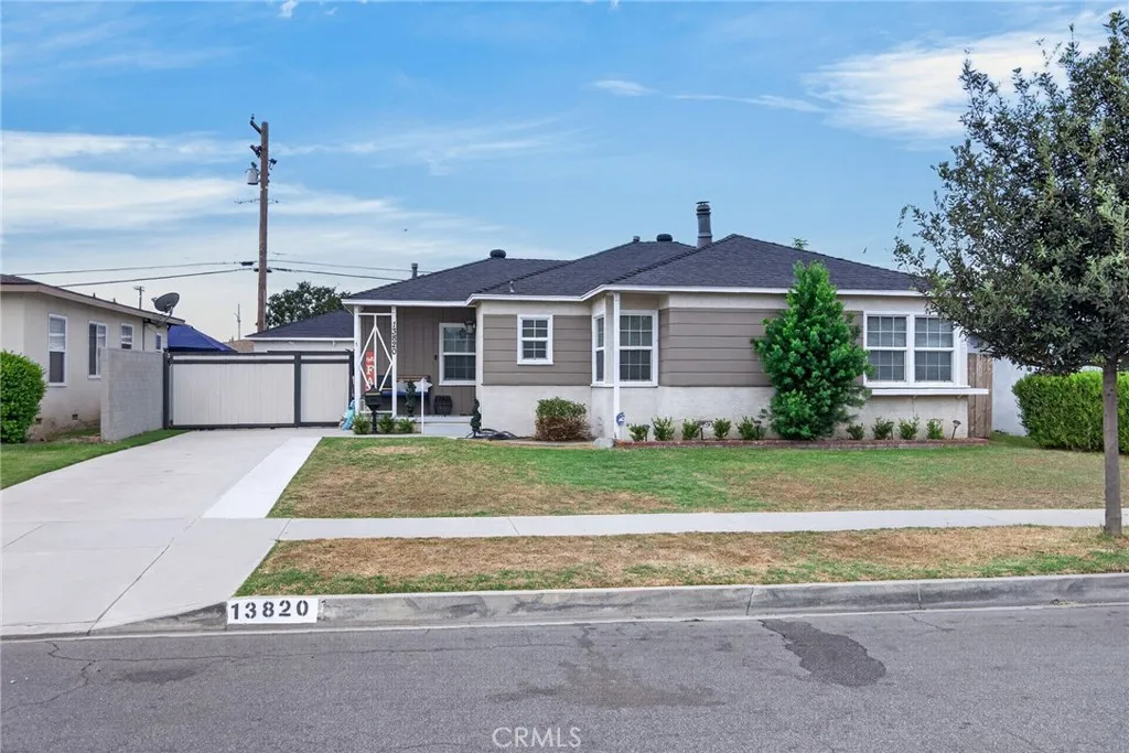 13820 Hawes Street — photo