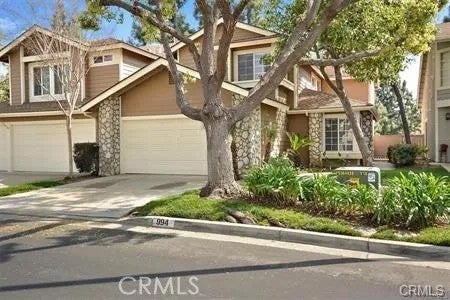 994 Bidwell — photo