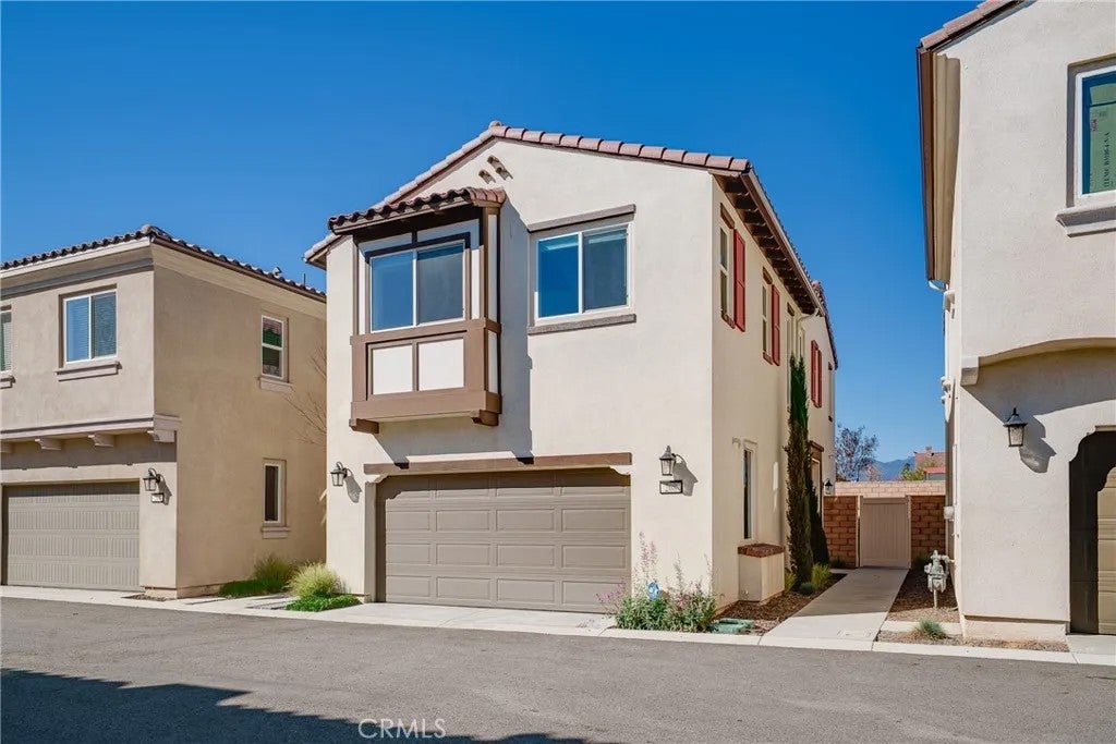 208 Bonita — photo