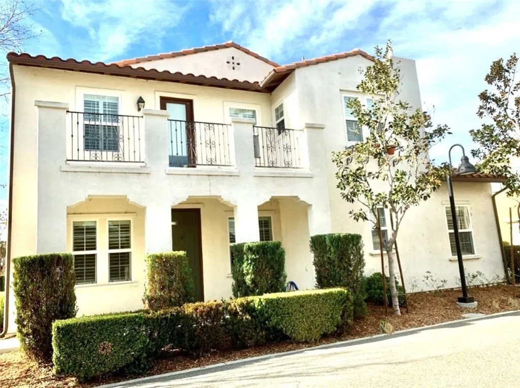 3943 E Spring Hill Court — photo