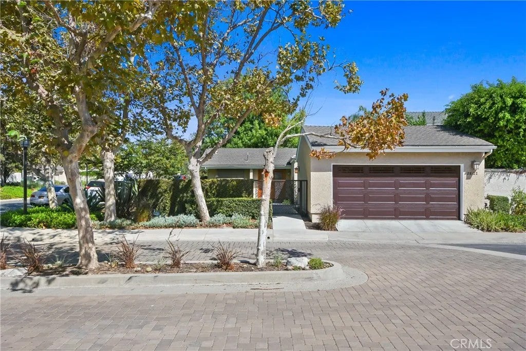 28122 Carpenteria Court — photo