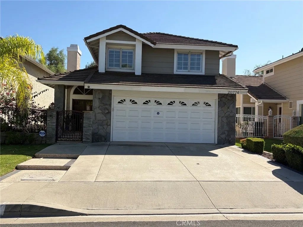 20774 Timberline — photo