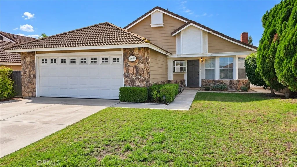 7934 E Saffron Street — photo