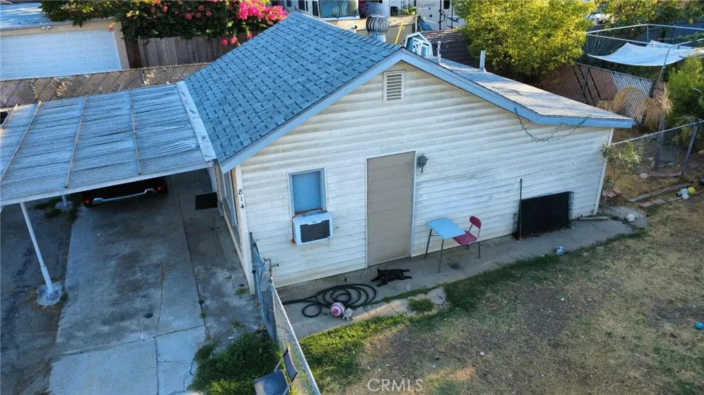 814 E E Street — photo