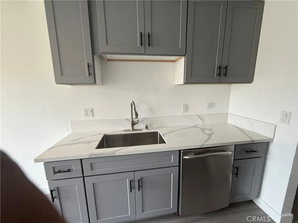 700 West La Veta Avenue Unit E4 — photo