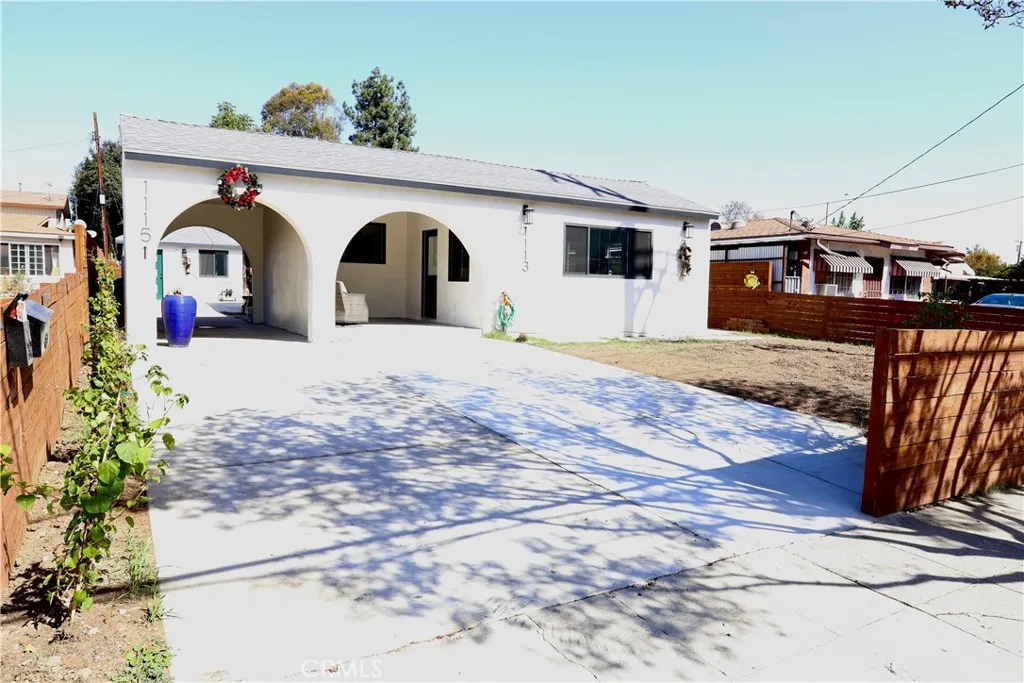 1113 W Hellman — photo