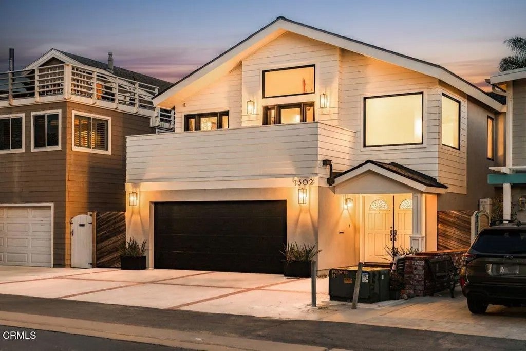 1302 Devon Lane — photo
