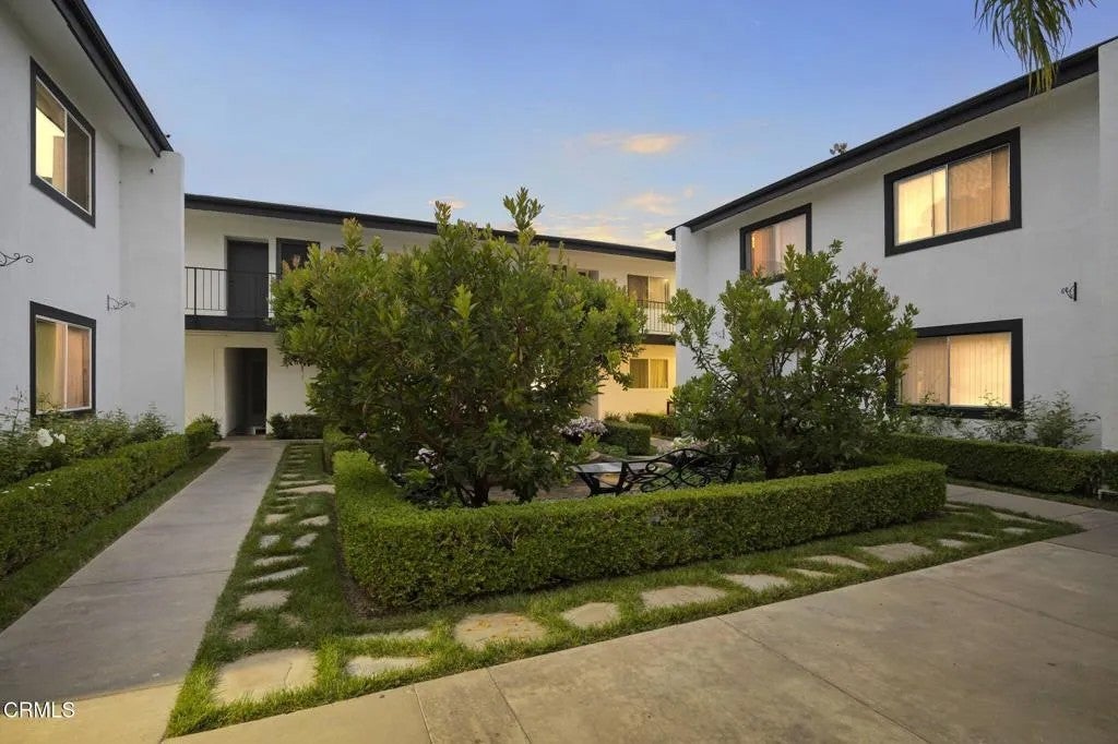 1381 E Santa Clara Street — photo