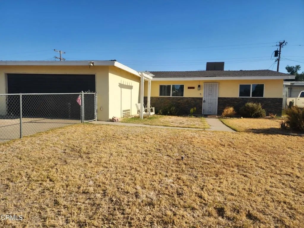 Home in Bakersfield, CA 93306 — photo 3