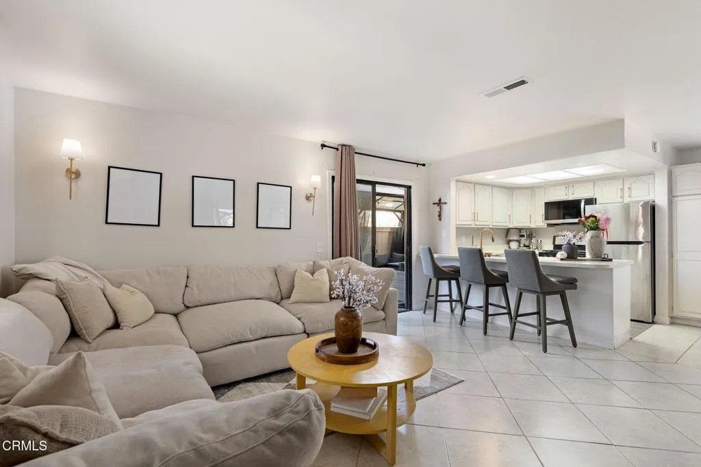 553 S E Street, Oxnard, CA 93030 — photo 3