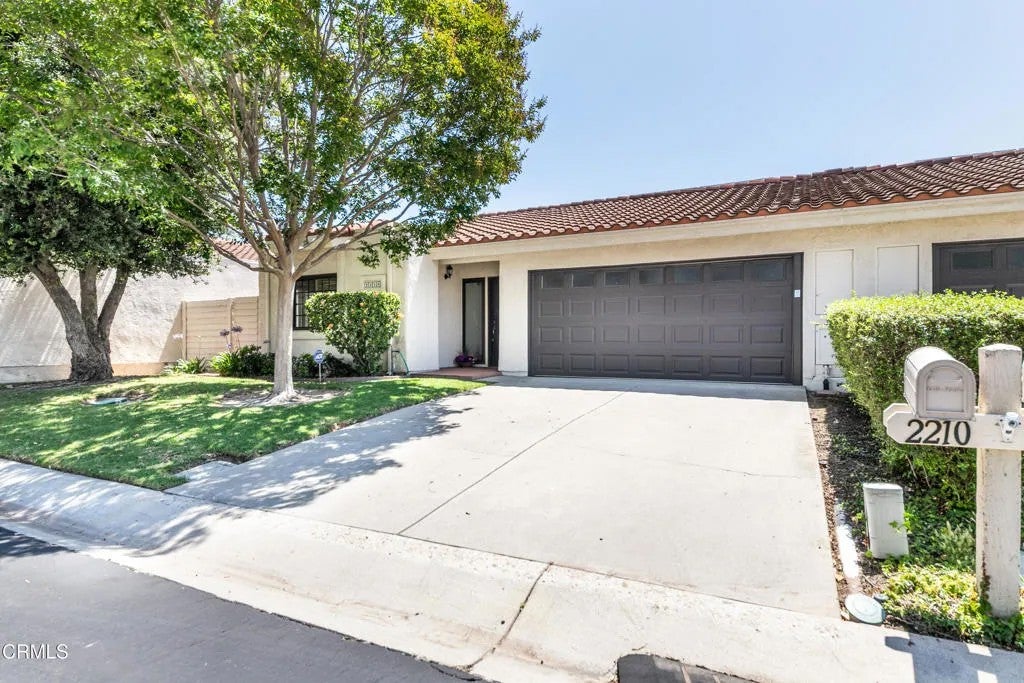2210 Placita San Dimas — photo