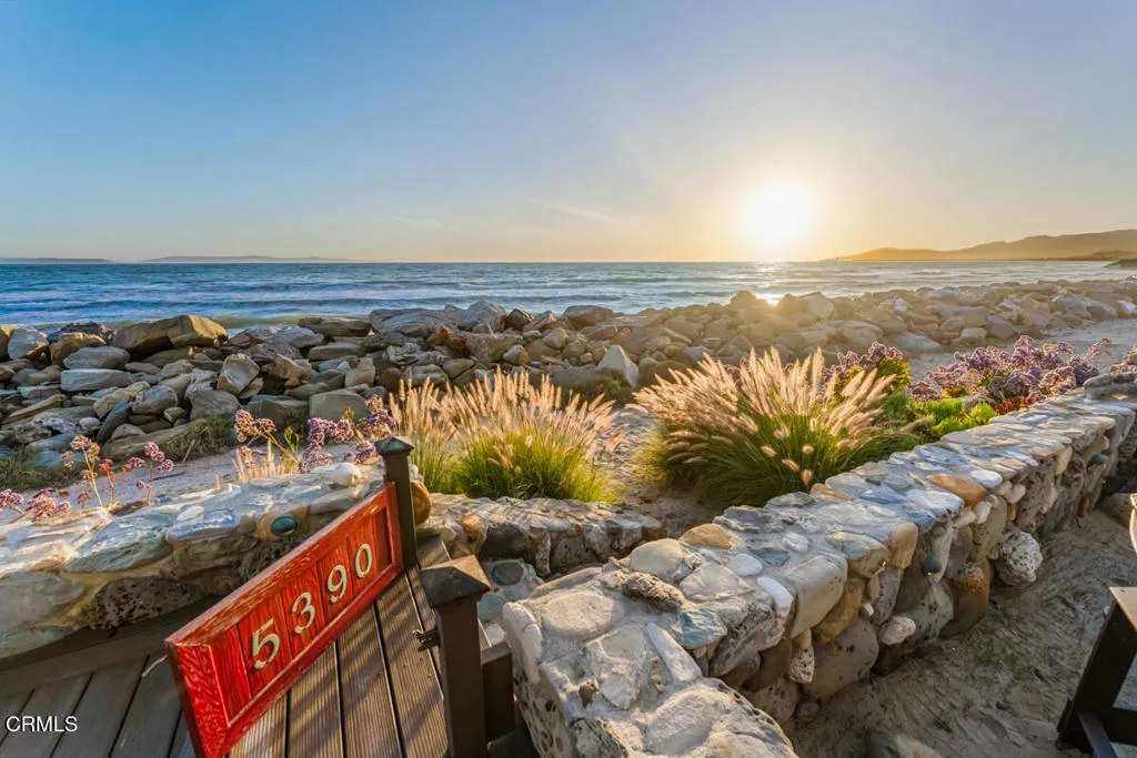 5390 Rincon Beach Park Drive — photo